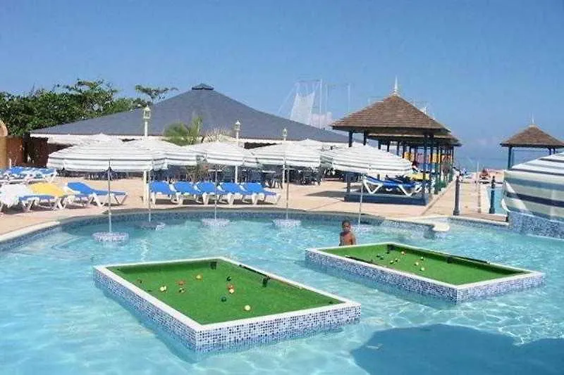 Отель Breezes Trelawny Trewlany Beach Ямайка